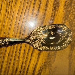 Vintage Elegant Gold-Plated Mirror